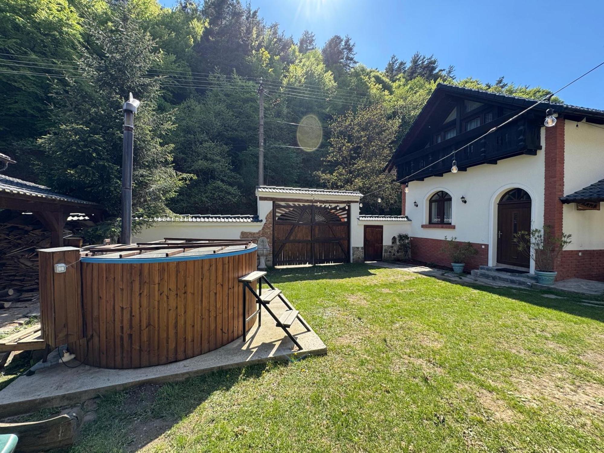 Casa Stefania Hotel Tălmaciu Eksteriør billede