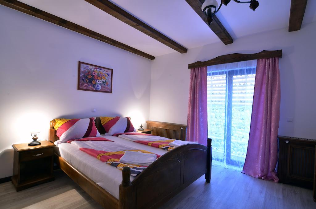 Casa Stefania Hotel Tălmaciu Værelse billede